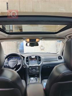 کرایسلەر 300